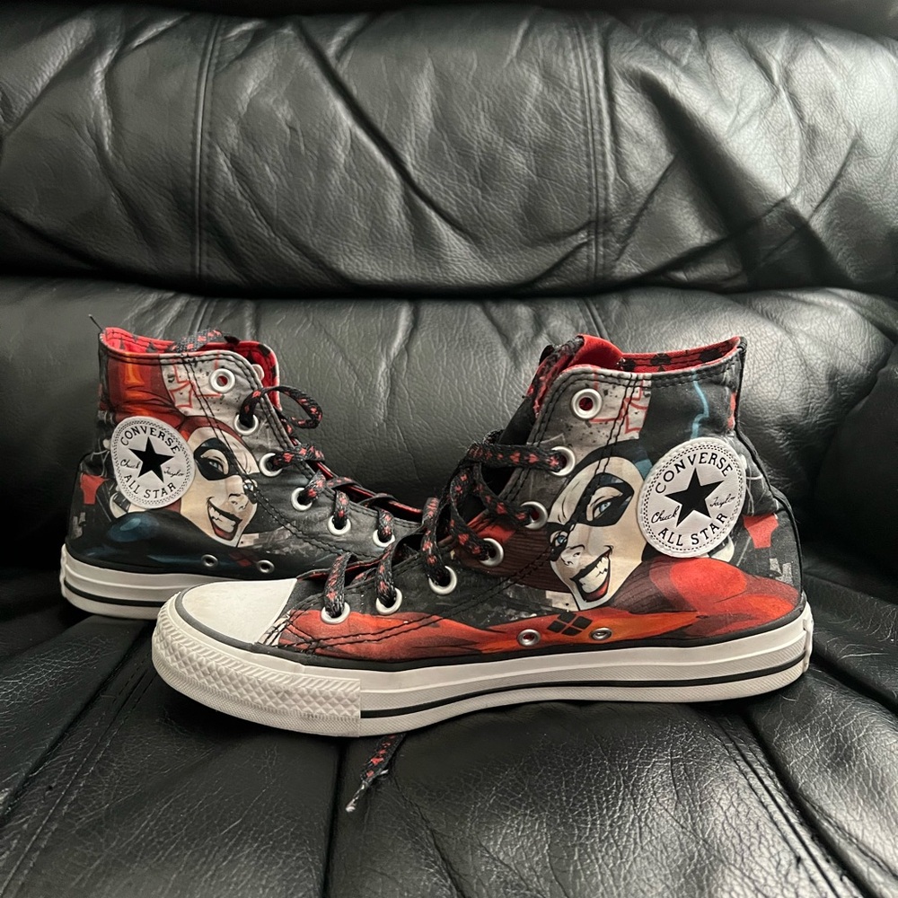 !!!SOLD!!! DC Harley Quinn Converse